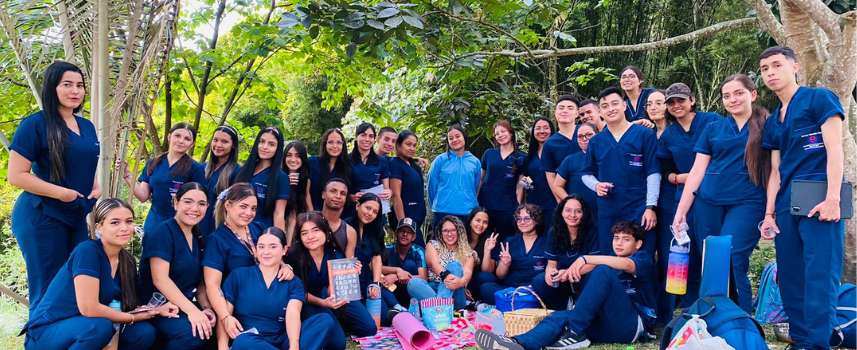 Estudiantes de enfermería de la Humboldt promueven la prevención de la tuberculosis.